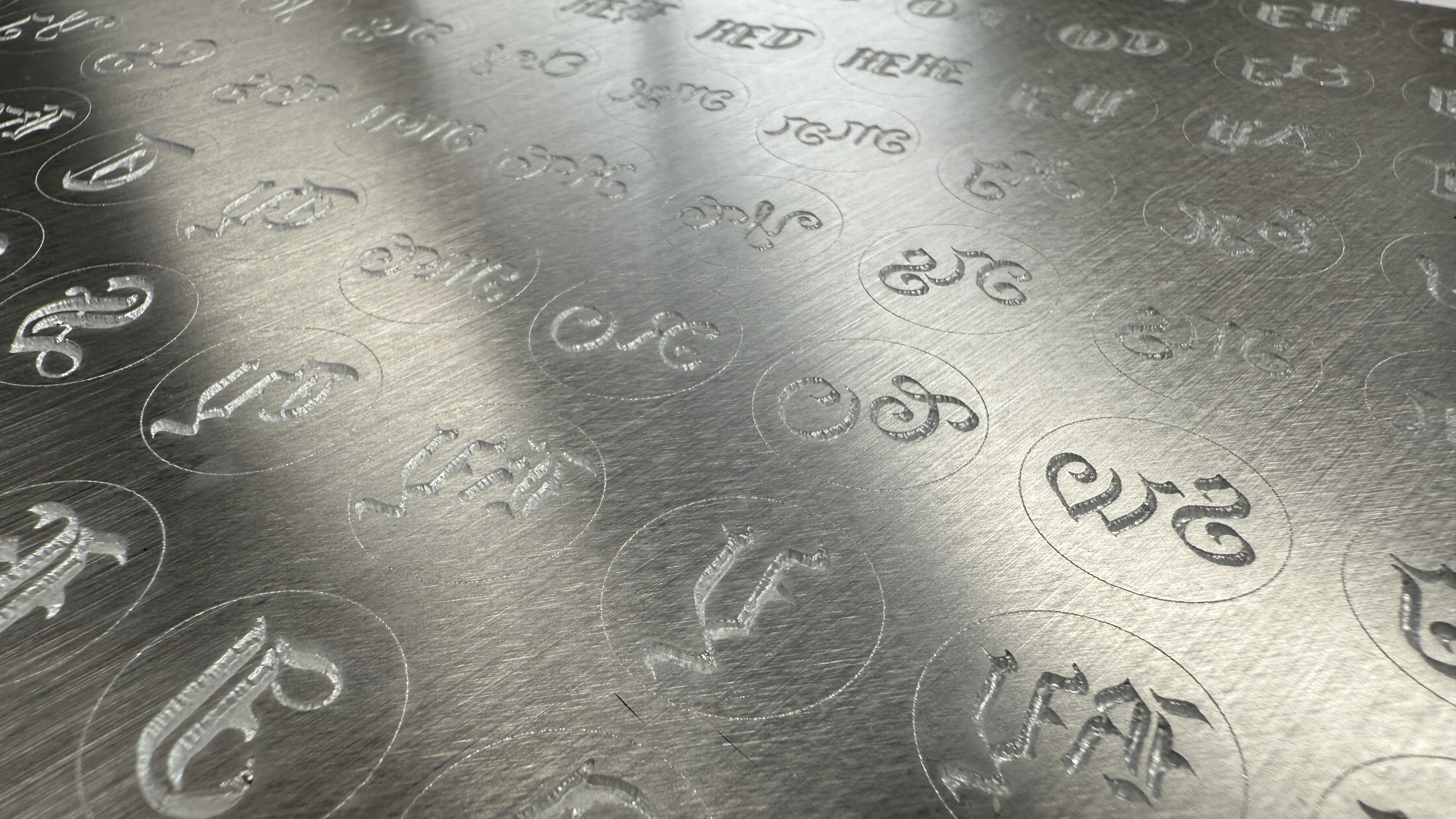 メインビジュアル4