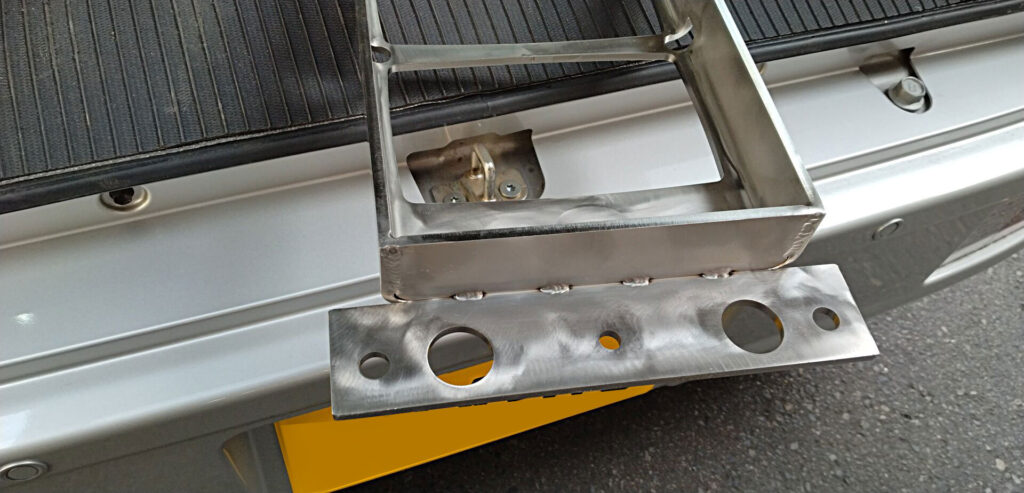 厚板ステンレスフレーム